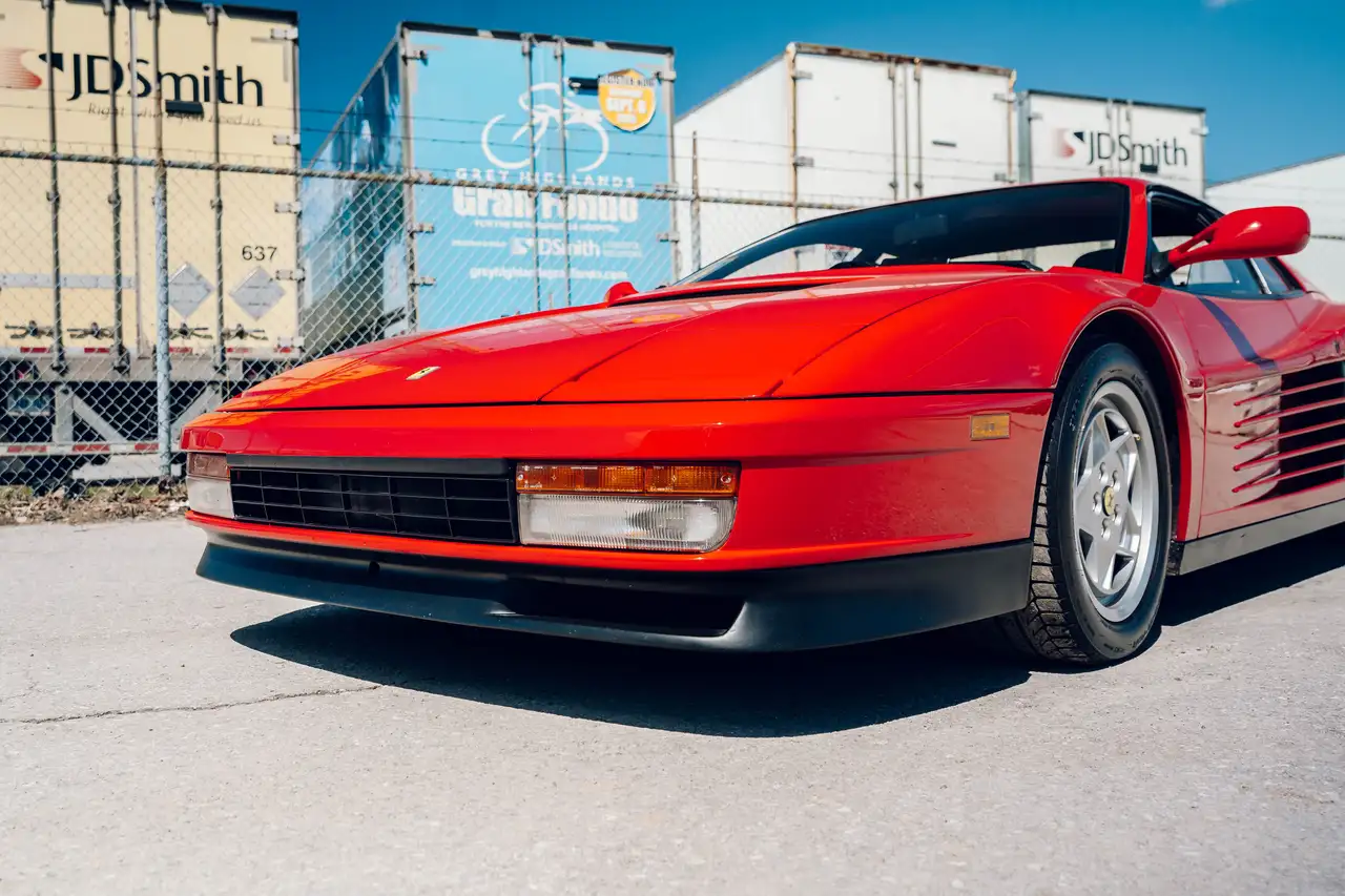 Ferrari Testarossa снимка Ferrari Testarossa