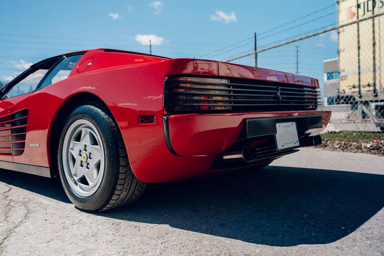 Ferrari Testarossa снимка Ferrari Testarossa