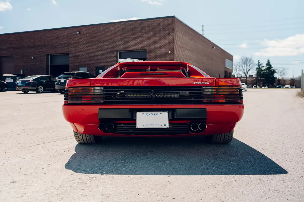 Ferrari Testarossa снимка Ferrari Testarossa