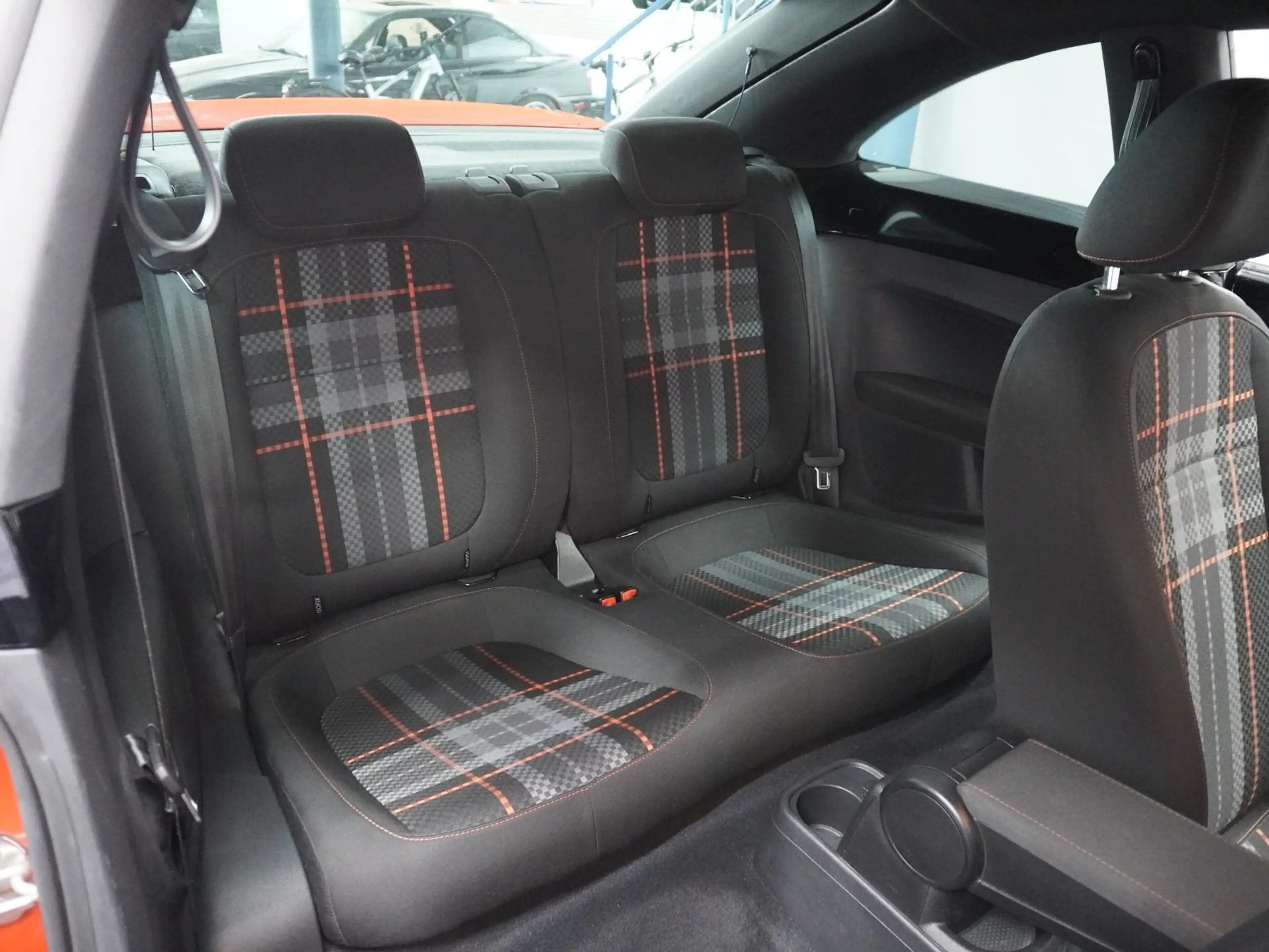Volkswagen Beetle Lim. 2.0TDI DSG Club | BIXENON | NAVI | — photo 14