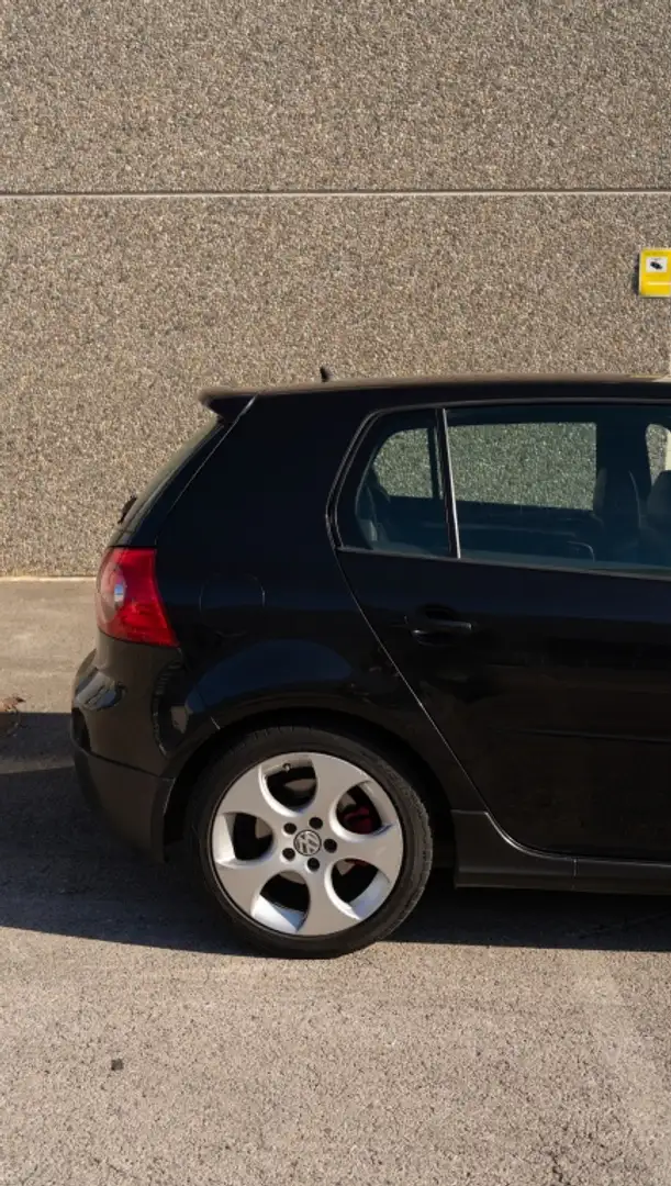 Volkswagen Golf GTI 2.0 TFSI DSG Negro - 2