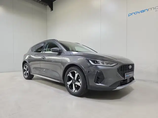 Ford Focus view 5