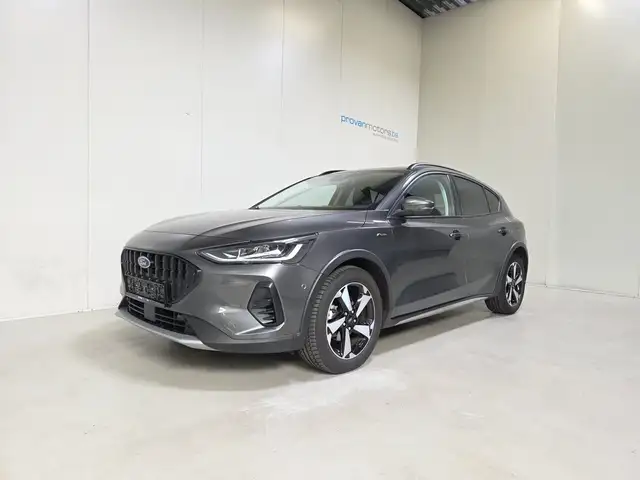 Ford Focus main image