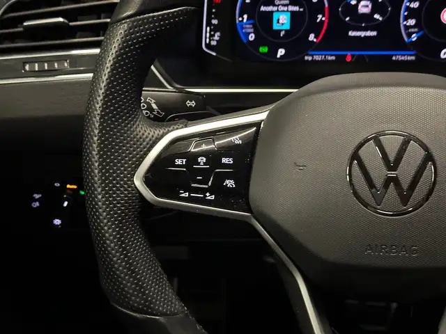 Volkswagen Tiguan view 17