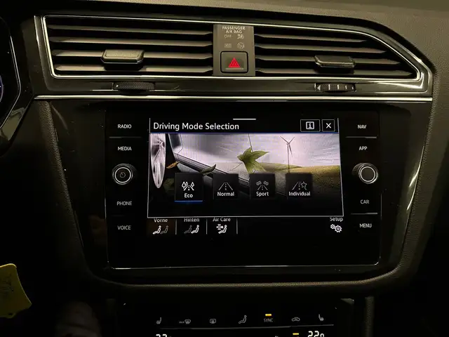 Volkswagen Tiguan view 22