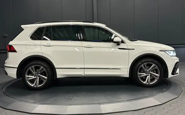 Volkswagen Tiguan view 6
