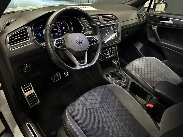 Volkswagen Tiguan view 15
