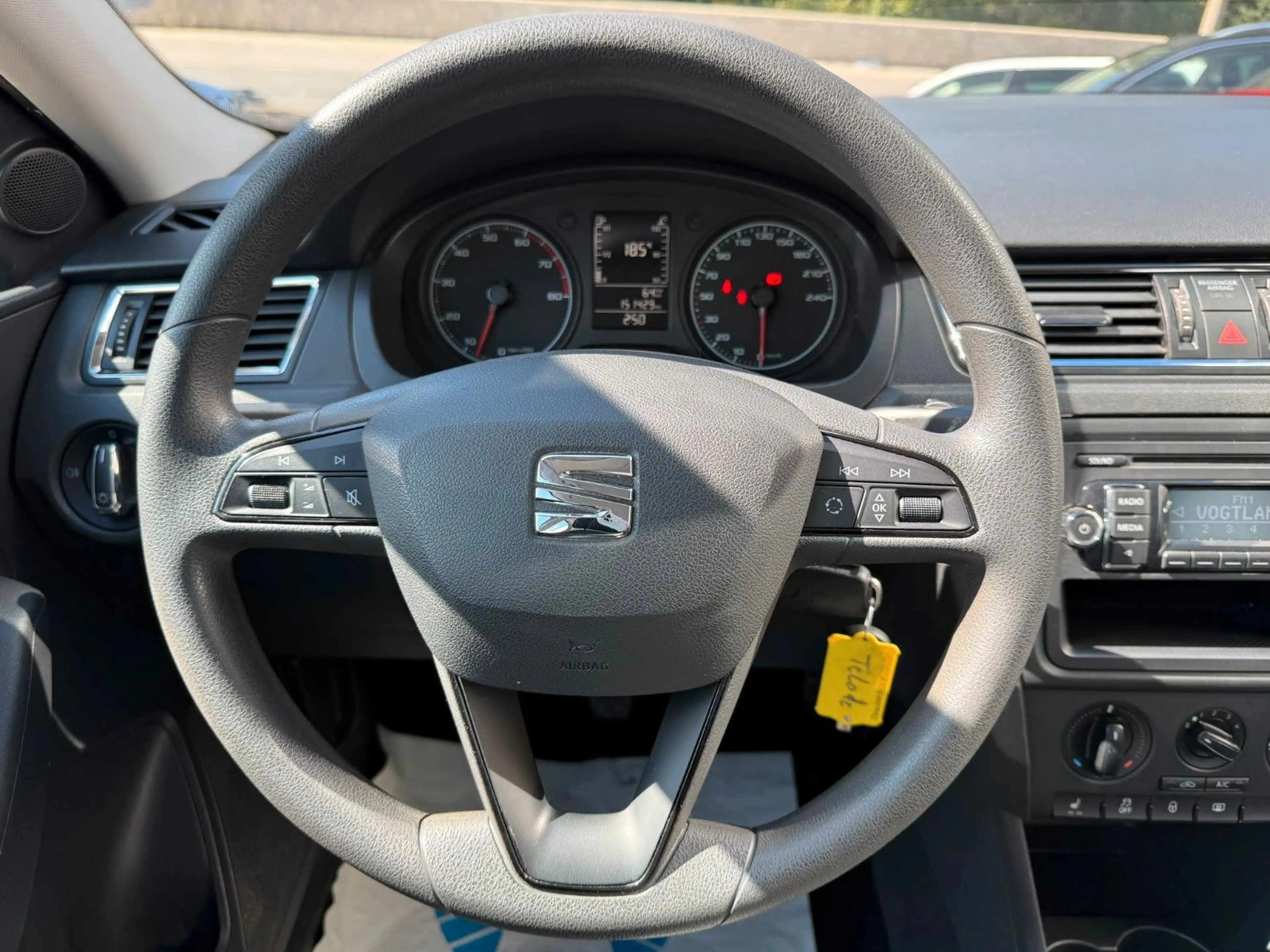 SEAT Toledo Reference Salsa — photo 12