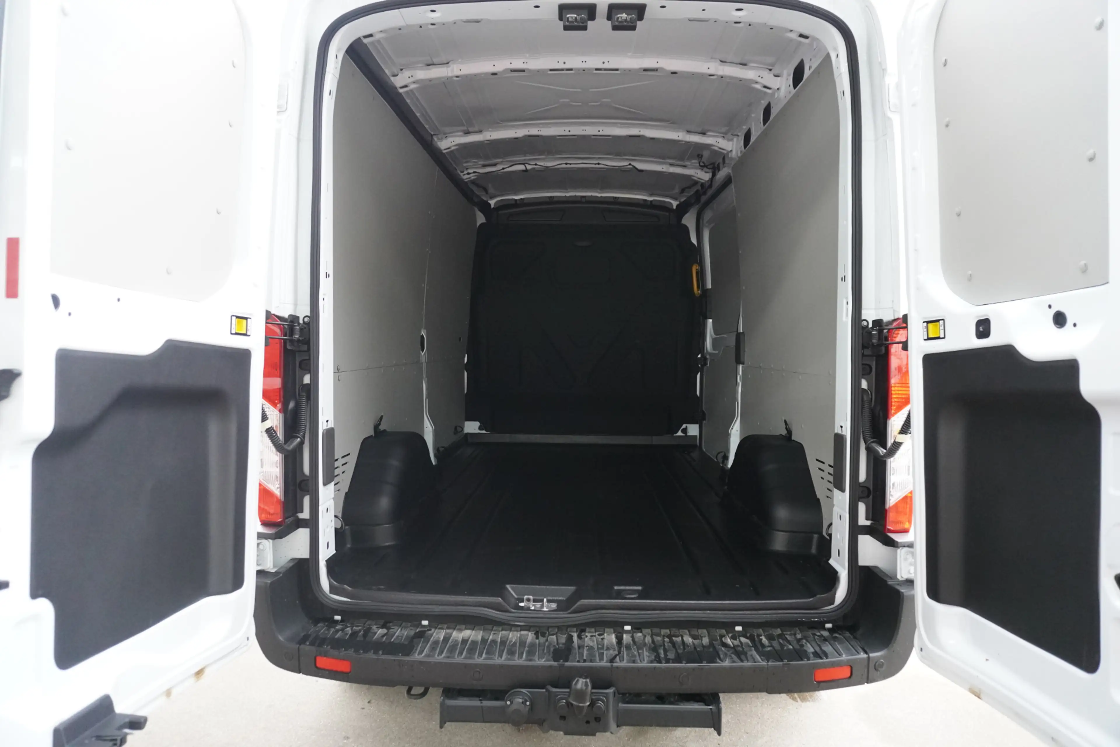 Ford Transit 350 2.0 TDCI 130PK L3H2 Trend Nr. V137 | Airco | C — photo 12