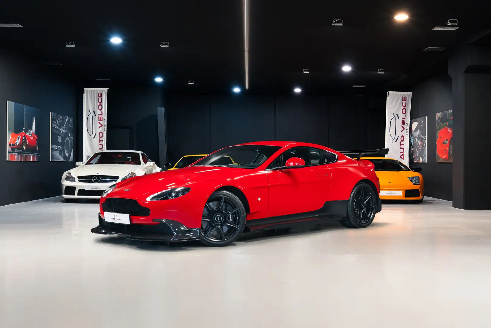 Aston Martin Vantage Coupe 4.7 GT8 manual - 1