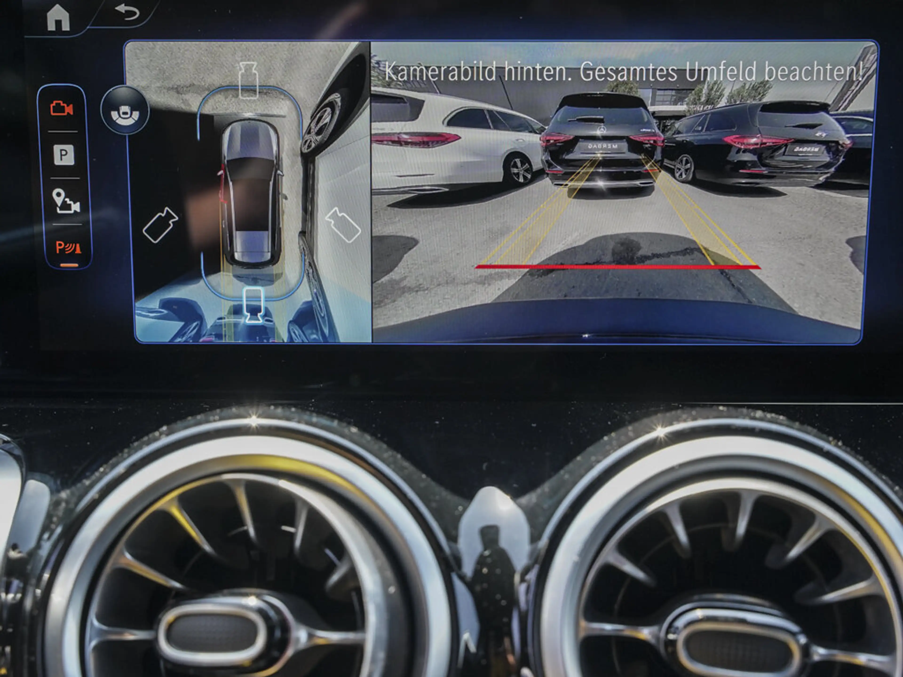 Mercedes-Benz EQB 250 EQB 250+ AMG-LINE DISTRONIC 7-SITZER BURMESTER — photo 13