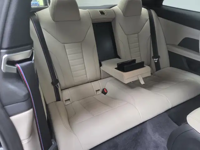 BMW 4 Series view 25
