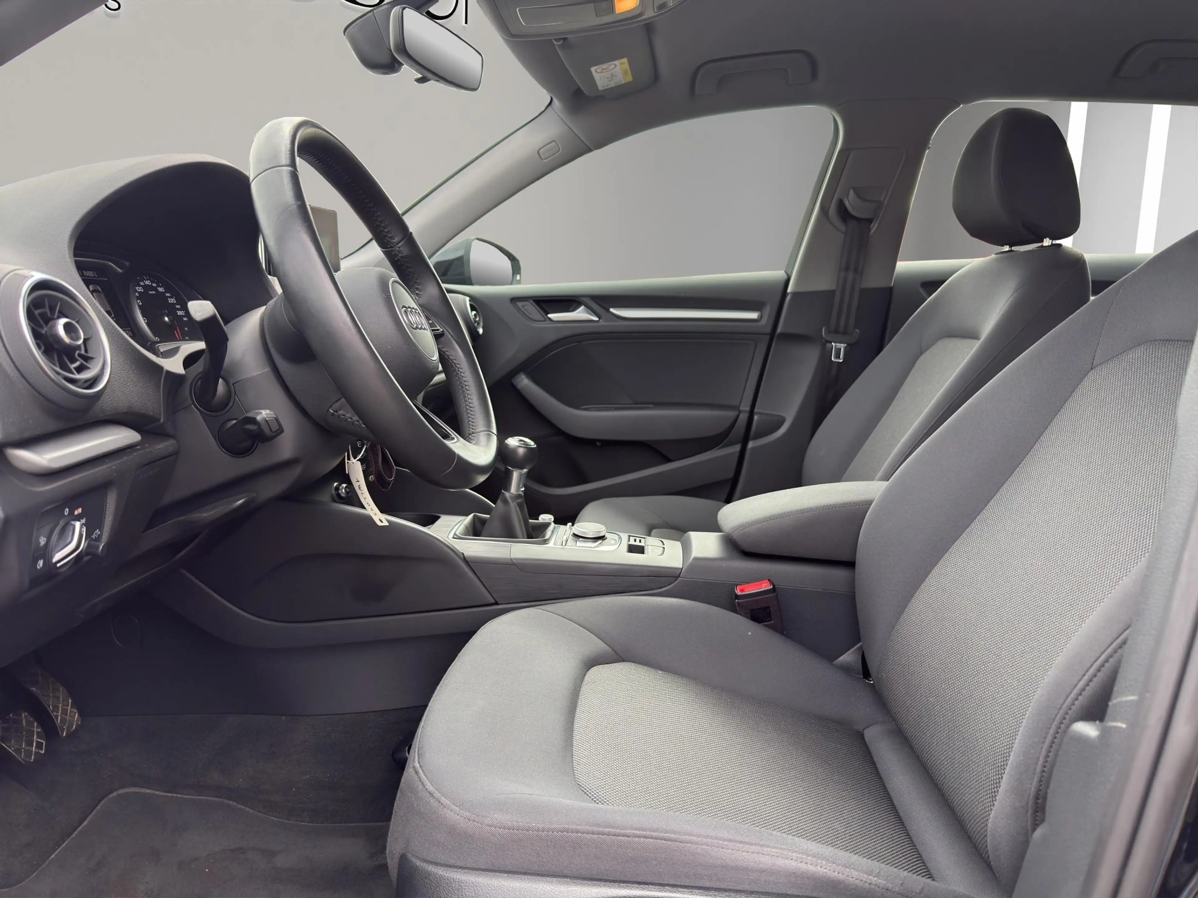 Audi A3 Sportback 30 TFSI | Navi | Airco (automatisch) | P — photo 10