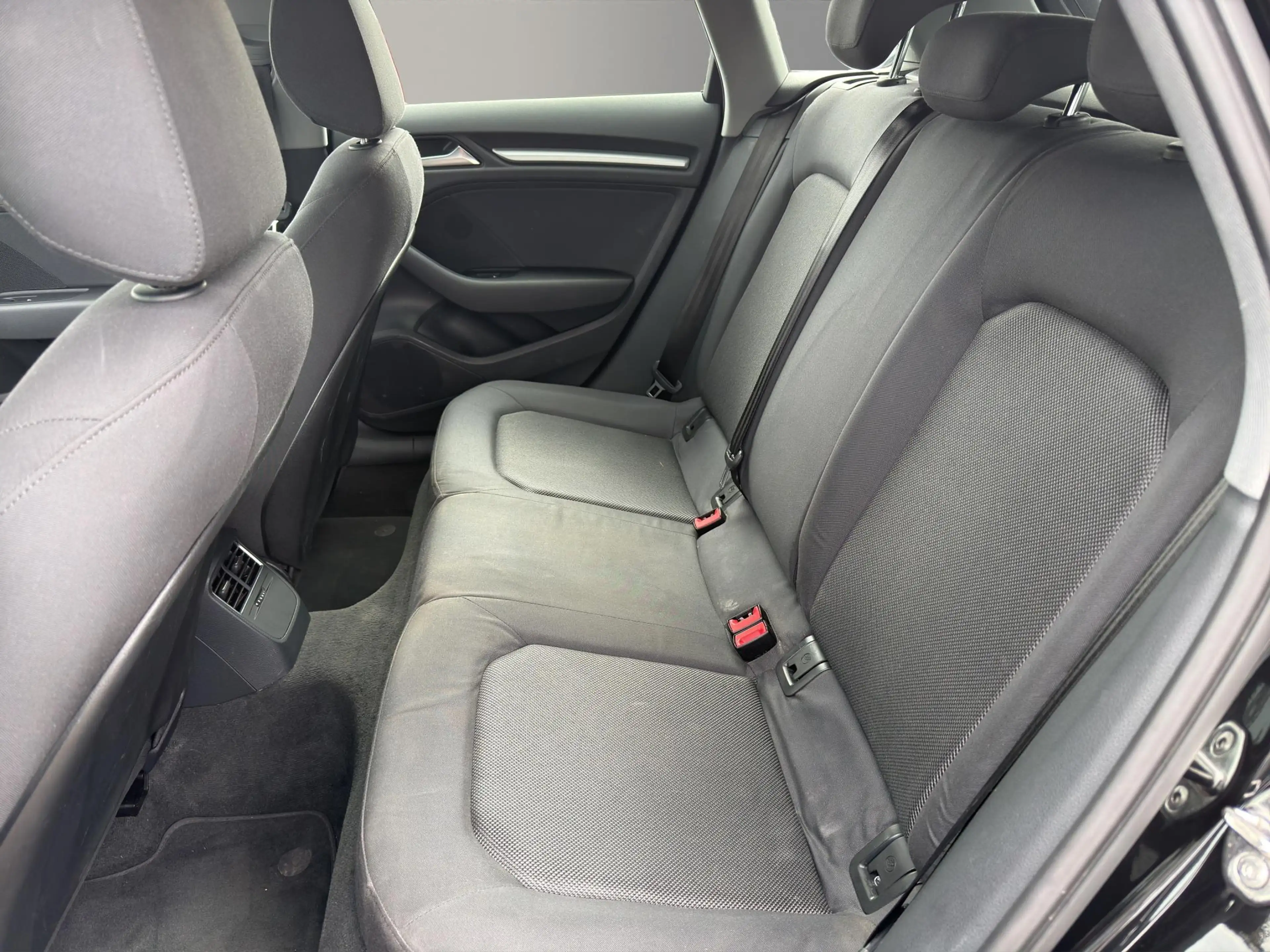 Audi A3 Sportback 30 TFSI | Navi | Airco (automatisch) | P — photo 15