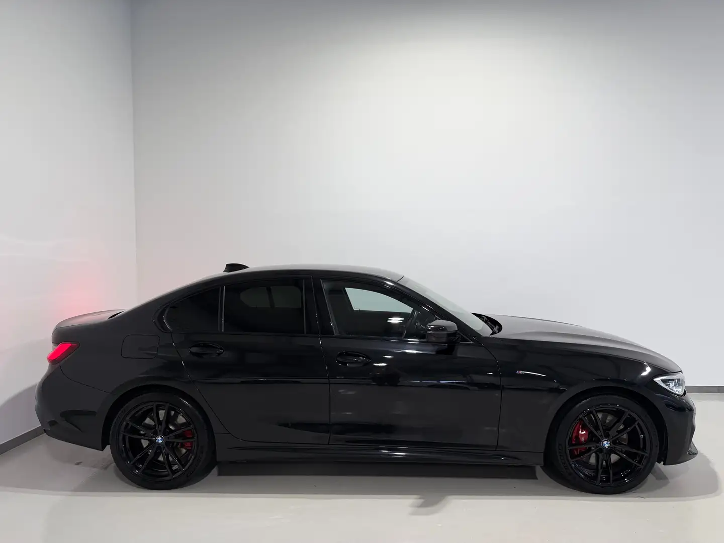 BMW 330 e G20 Aut/M-Sport/CockpitPRO/HEAD-UP/Laser/ACC Noir - 2