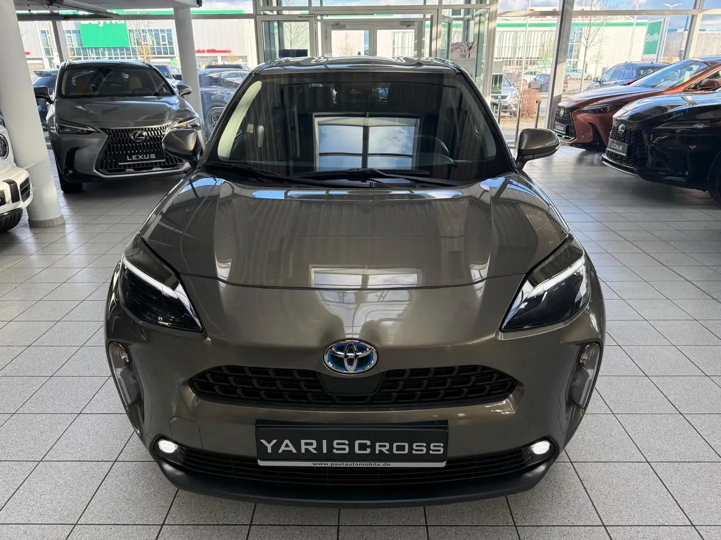 Toyota Yaris Cross YARIS CROSS 4X4 - KAMERA - KLIMA - DAB - 16.790- Brun - 2