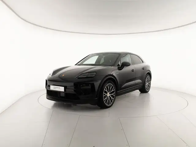 Porsche Macan 4