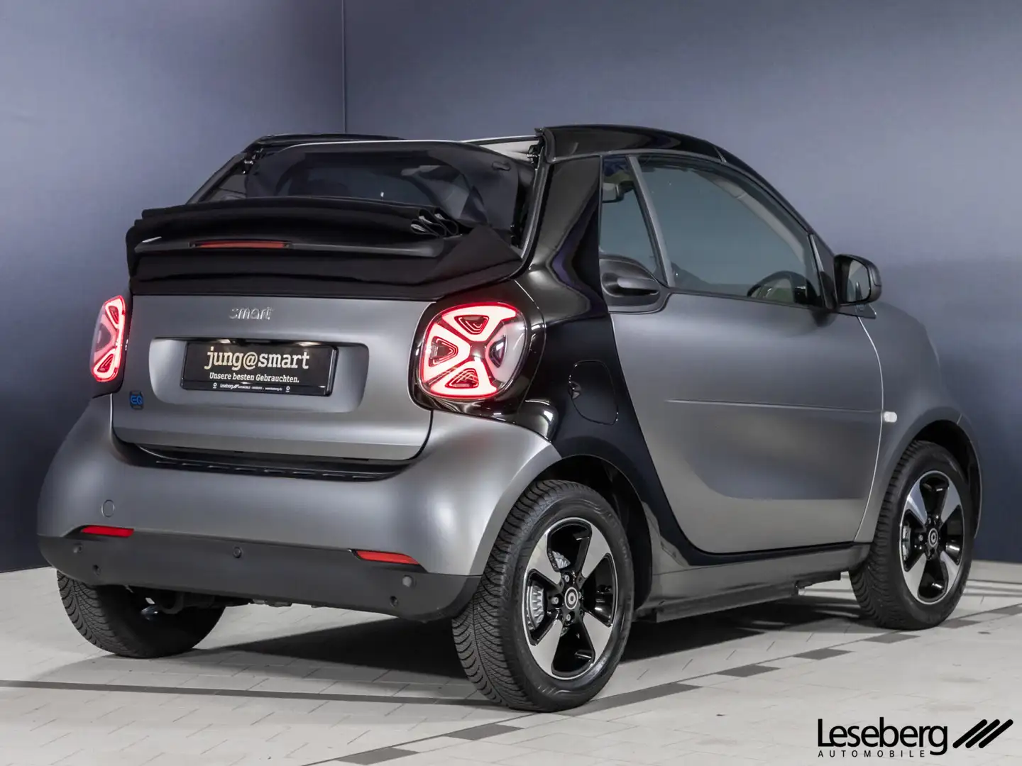 smart forTwo ForTwo Cabriolet EQ Passion LED/22 kW/DAB/Kamera Grau - 2