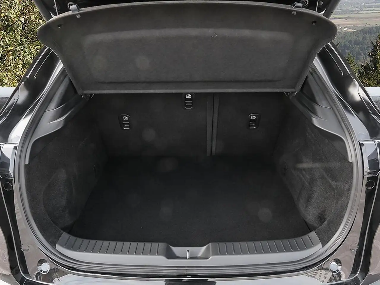 Mazda CX-30 снимка Mazda CX-30