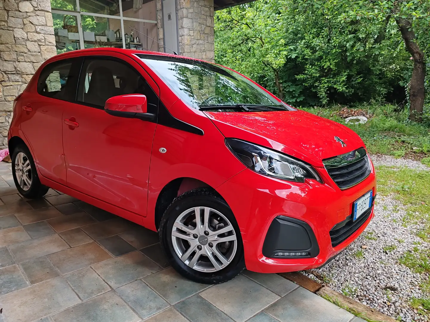 Peugeot 108 108 5p 1.0 vti Active Rosso - 1