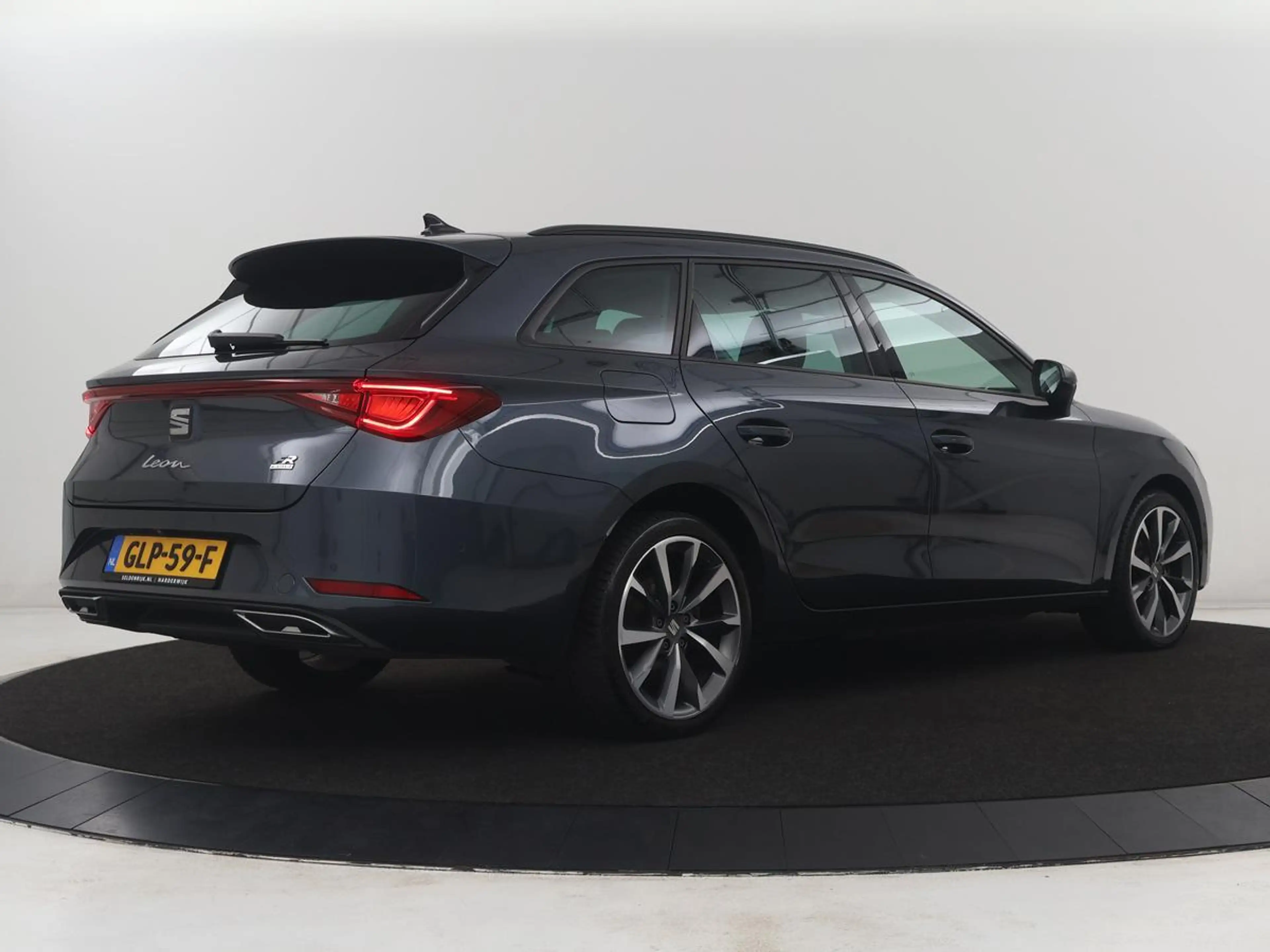 SEAT Leon e-Hybrid Sportstourer 1.4 TSI eHybrid PHEV FR | SOH 86,9% | — photo 44