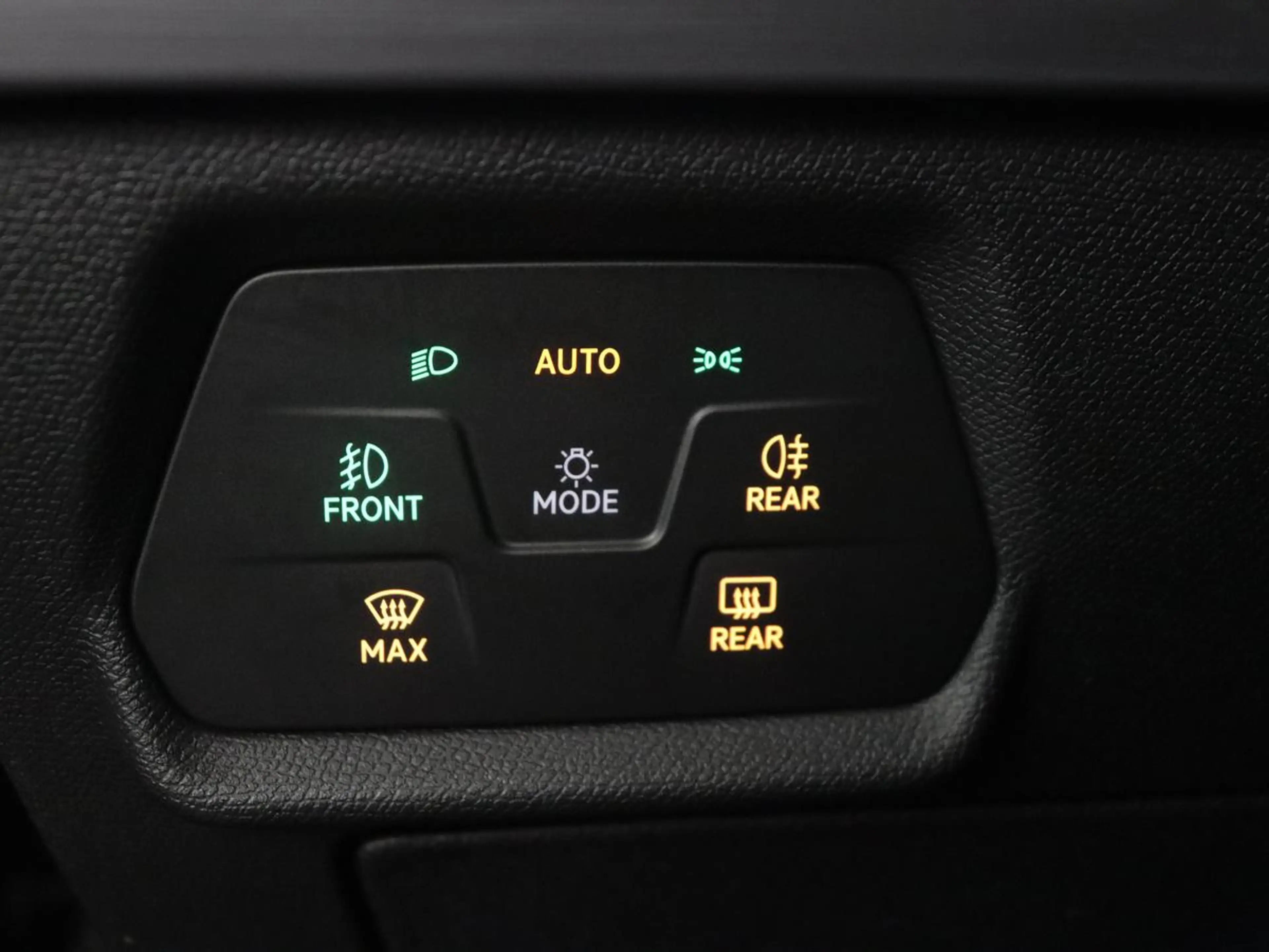 SEAT Leon e-Hybrid Sportstourer 1.4 TSI eHybrid PHEV FR | SOH 86,9% | — photo 36