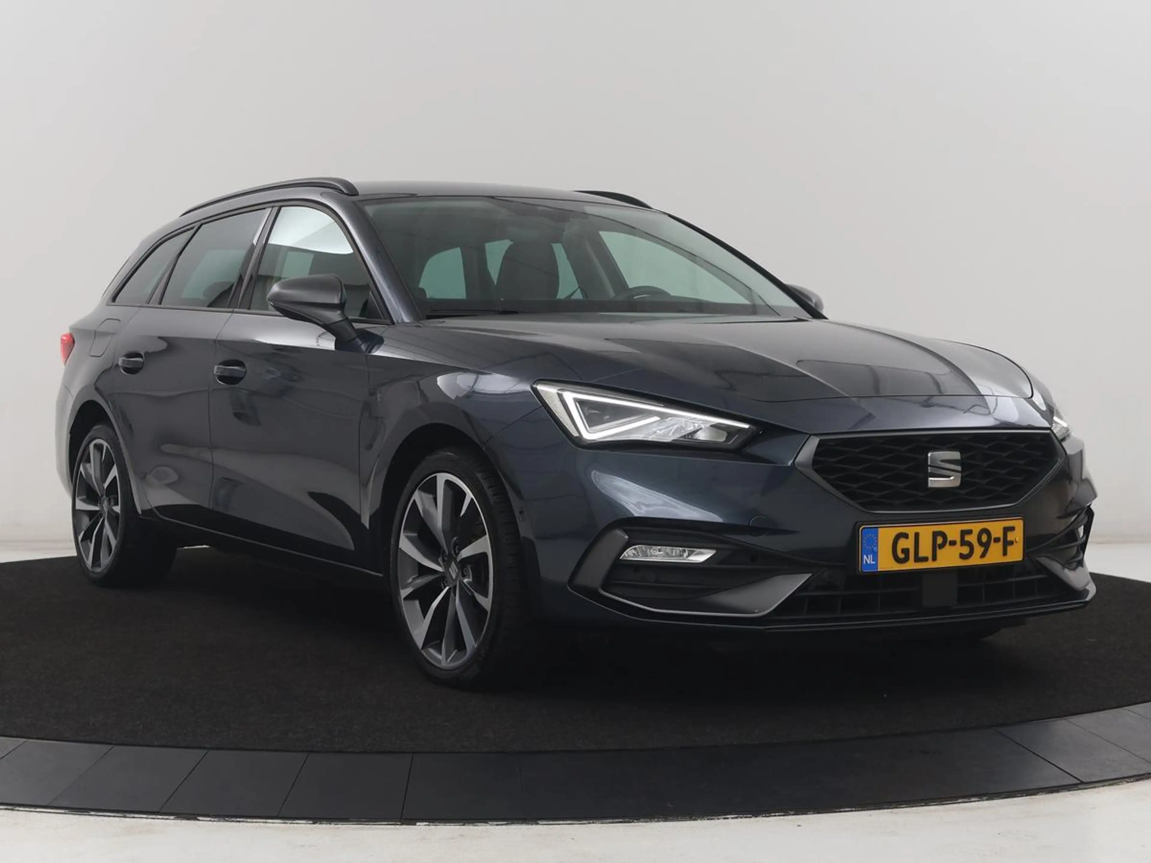SEAT Leon e-Hybrid Sportstourer 1.4 TSI eHybrid PHEV FR | SOH 86,9% | — photo 45