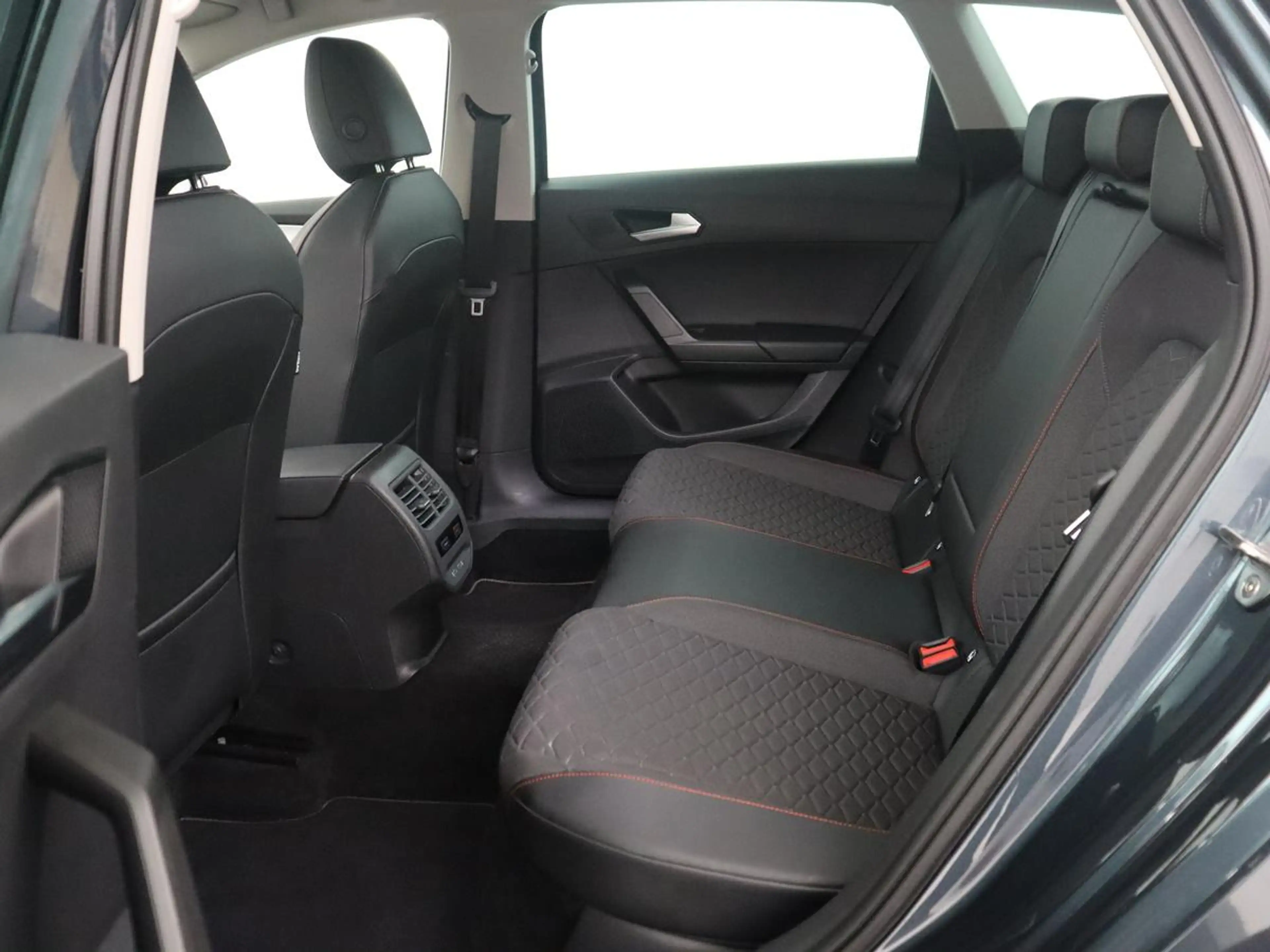 SEAT Leon e-Hybrid Sportstourer 1.4 TSI eHybrid PHEV FR | SOH 86,9% | — photo 7