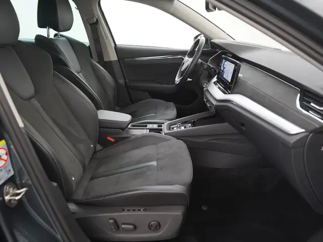 Skoda Octavia view 3