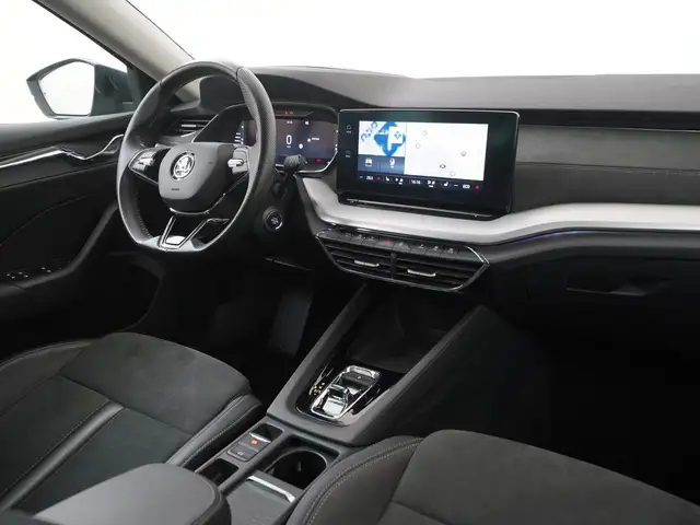 Skoda Octavia view 2