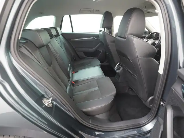 Skoda Octavia view 27