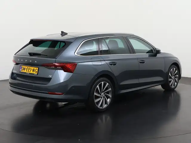 Skoda Octavia view 6