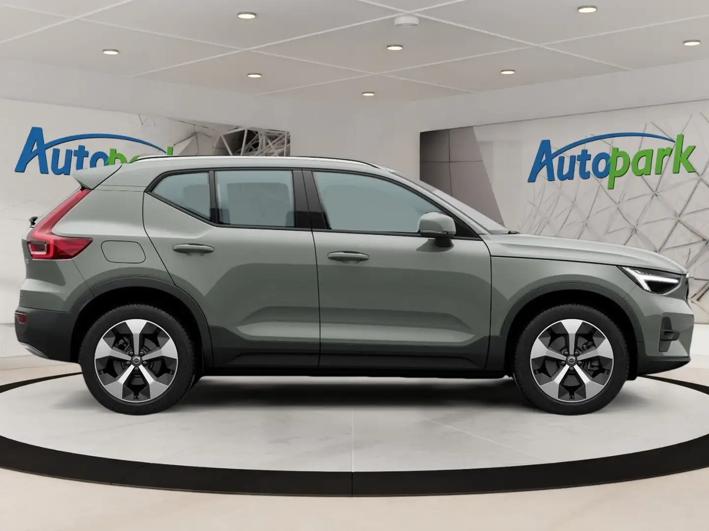 Volvo XC40 T2 Automatikgetriebe Core Grün - 2