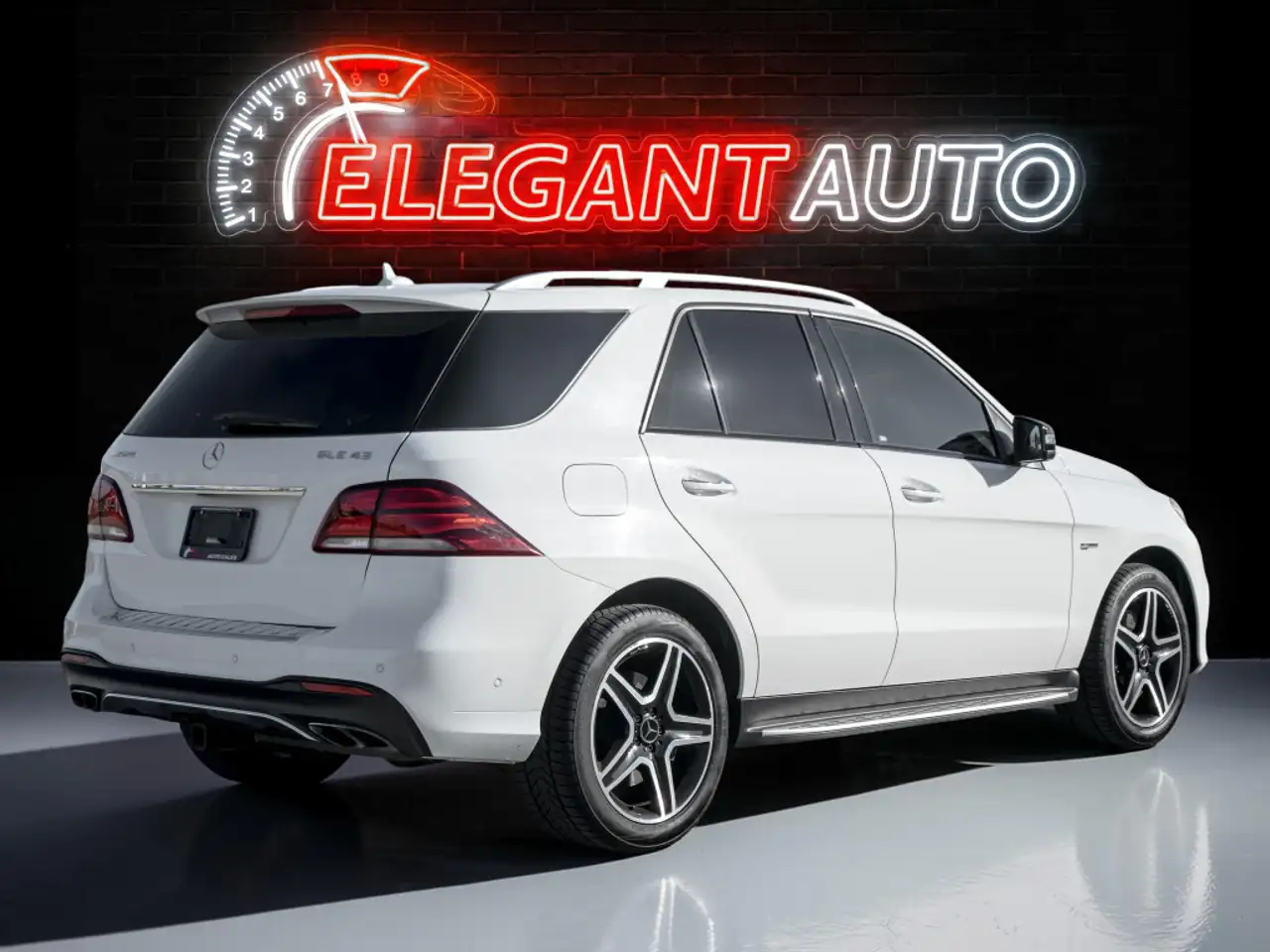 Mercedes-Benz GLE снимка Mercedes-Benz GLE