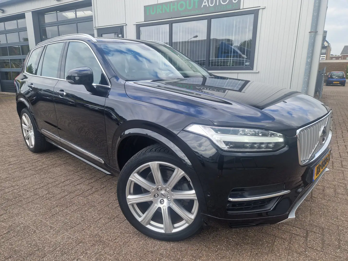 Volvo XC90 2.0 T8 Twin Engine AWD Inscription B&W | 360 cam | Zwart - 1