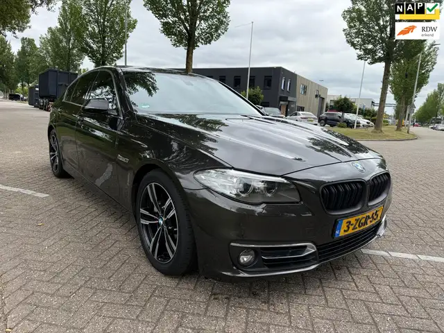 BMW 528 5-serie 528i High Executive Luxury