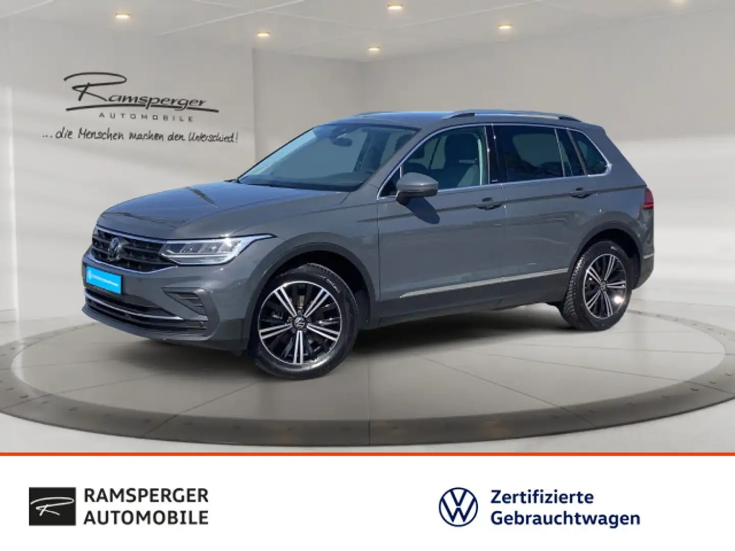 Volkswagen Tiguan 1.5 TSI MOVE ACC LED Navi SHZ PDC Grau - 1