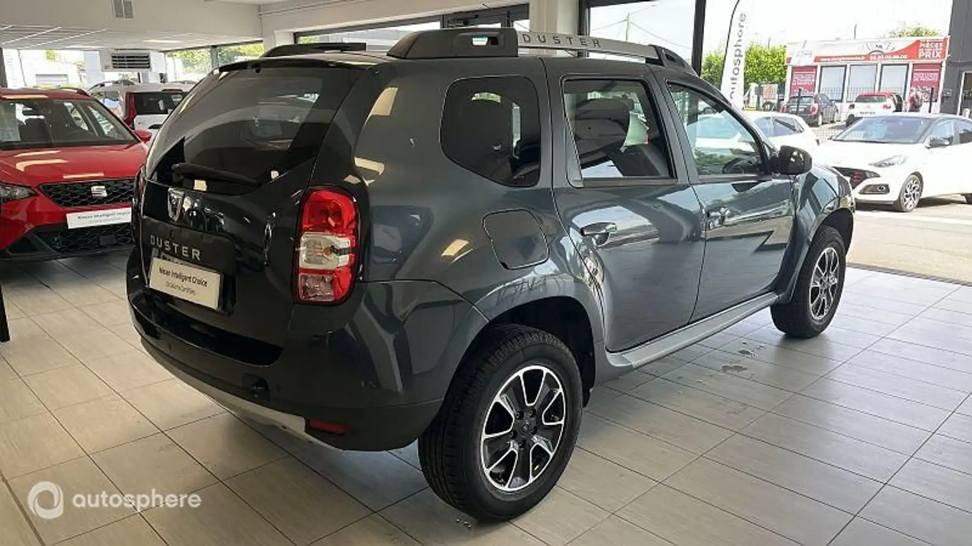 Dacia Duster 1.2 TCe 125ch Black Touch 4X2 - 2