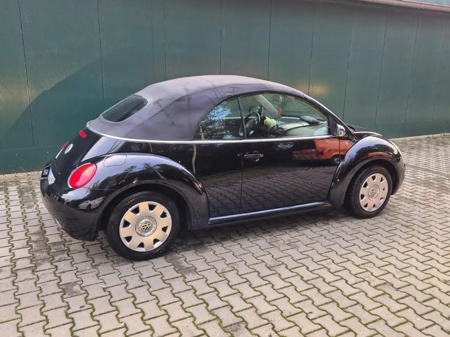 Volkswagen New Beetle New Beetle Cabriolet Cabriolet 1.6 Schwarz - 2
