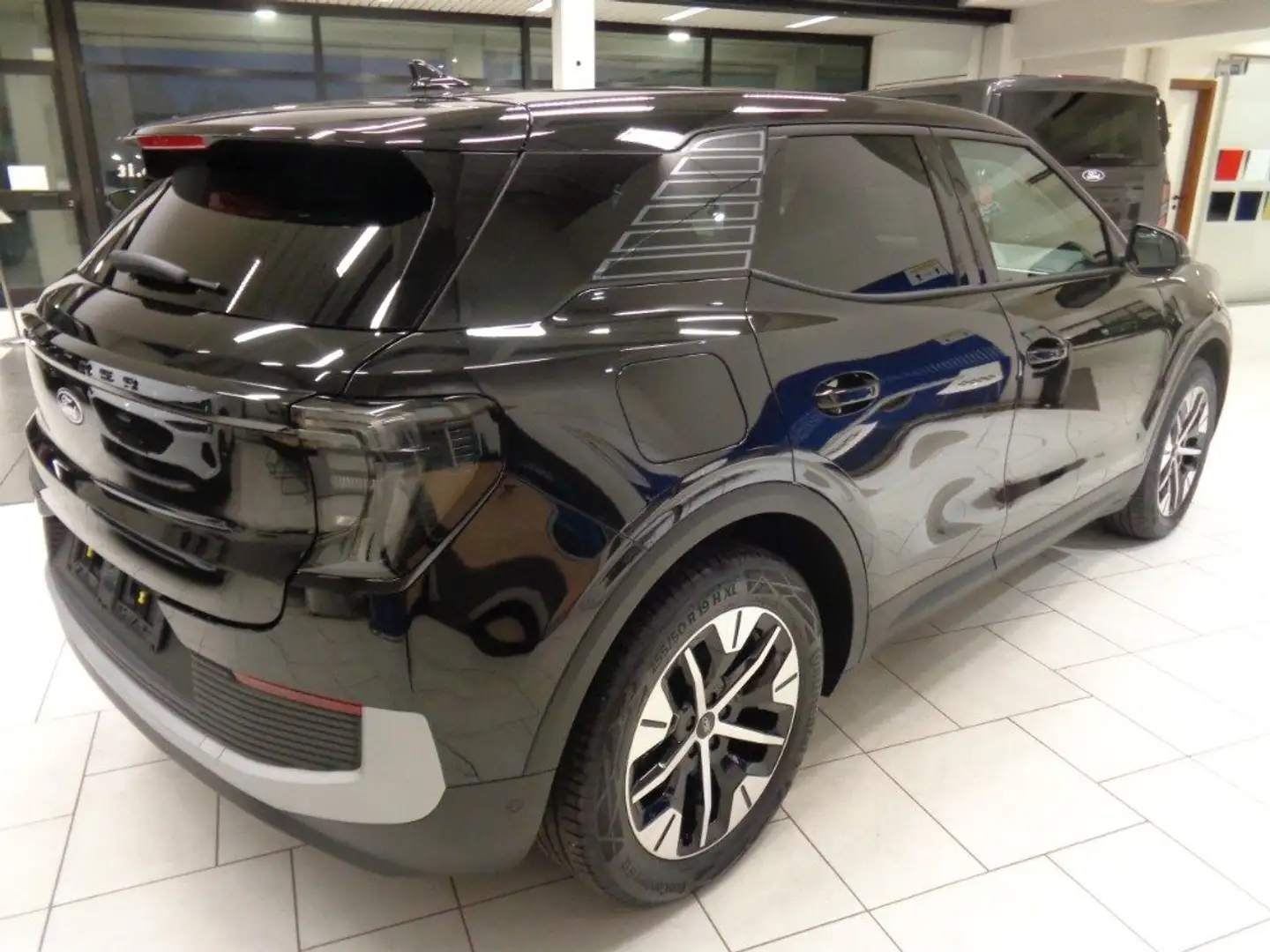 Ford Explorer -E Extended Range Explorer 286 CV Zwart - 2