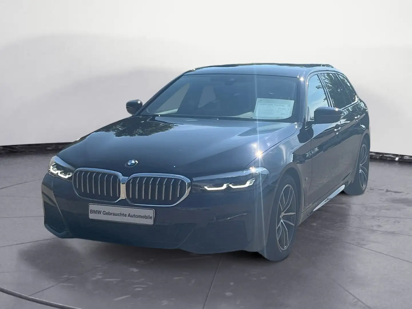 BMW 530 i Touring M Sportpaket Sport Aut. Klimaaut. Zwart - 2