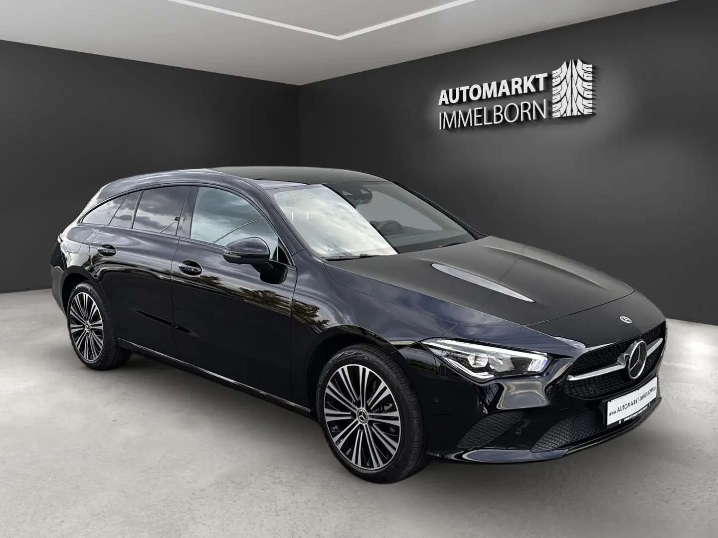 Mercedes-Benz CLA 250 Distro*360*Lenkheiz*Massage*Sound*18 Schwarz - 1