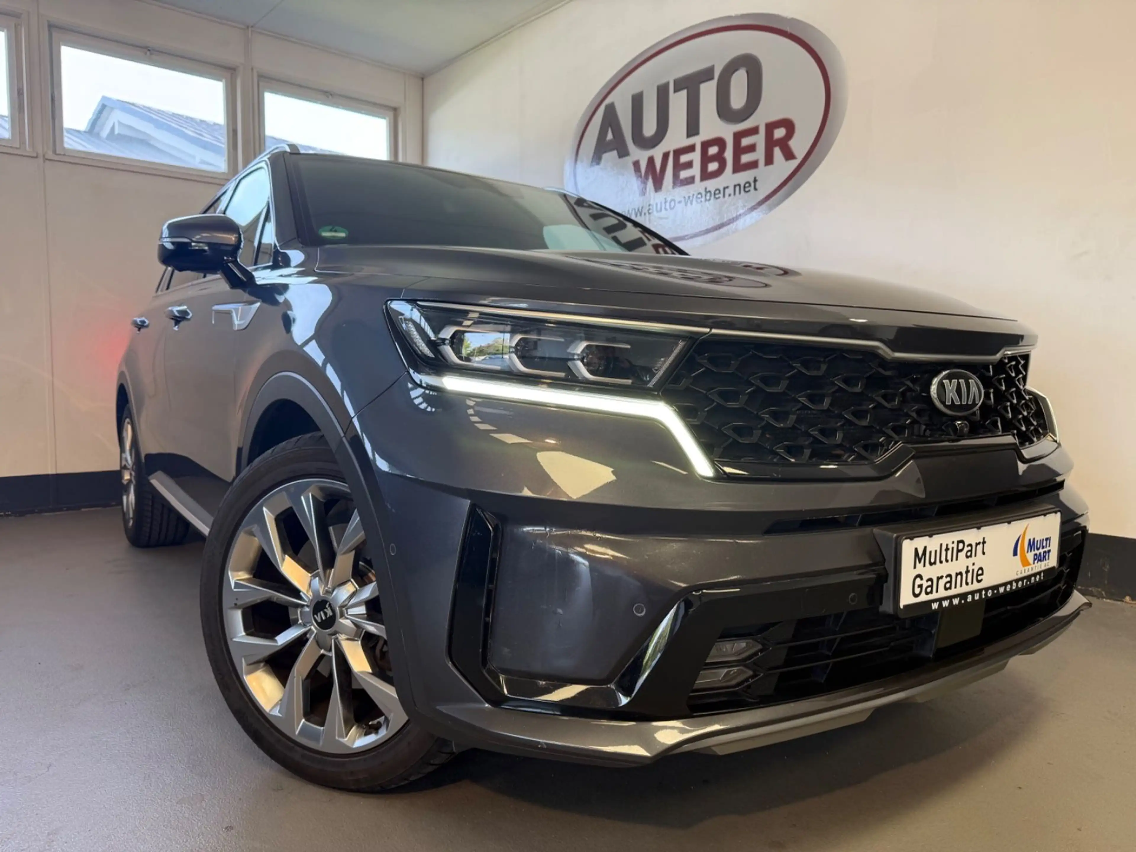 Kia Sorento SORENTO 2,2 CRDI PLATINUM 4WD*AUT*LEDER*MAX VOLL