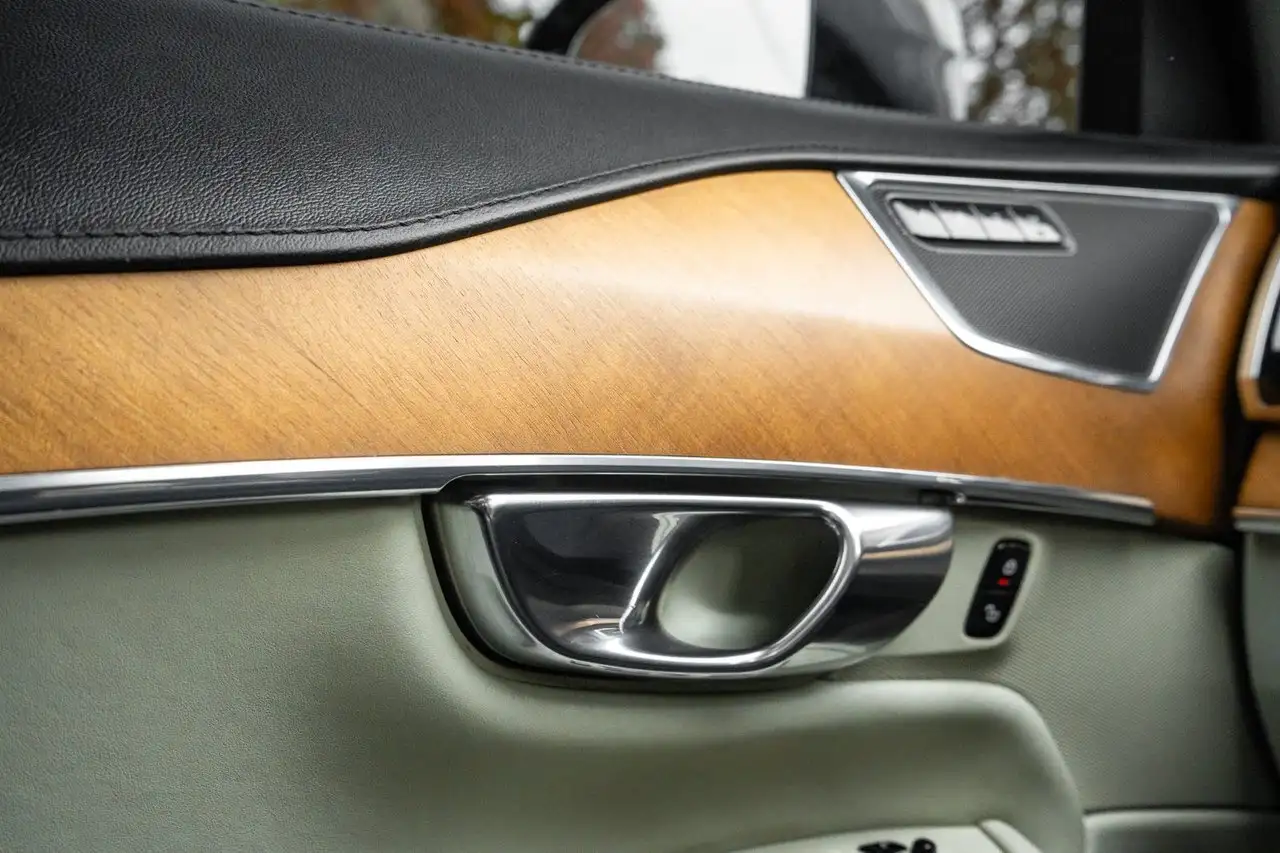 Volvo XC90 снимка Volvo XC90