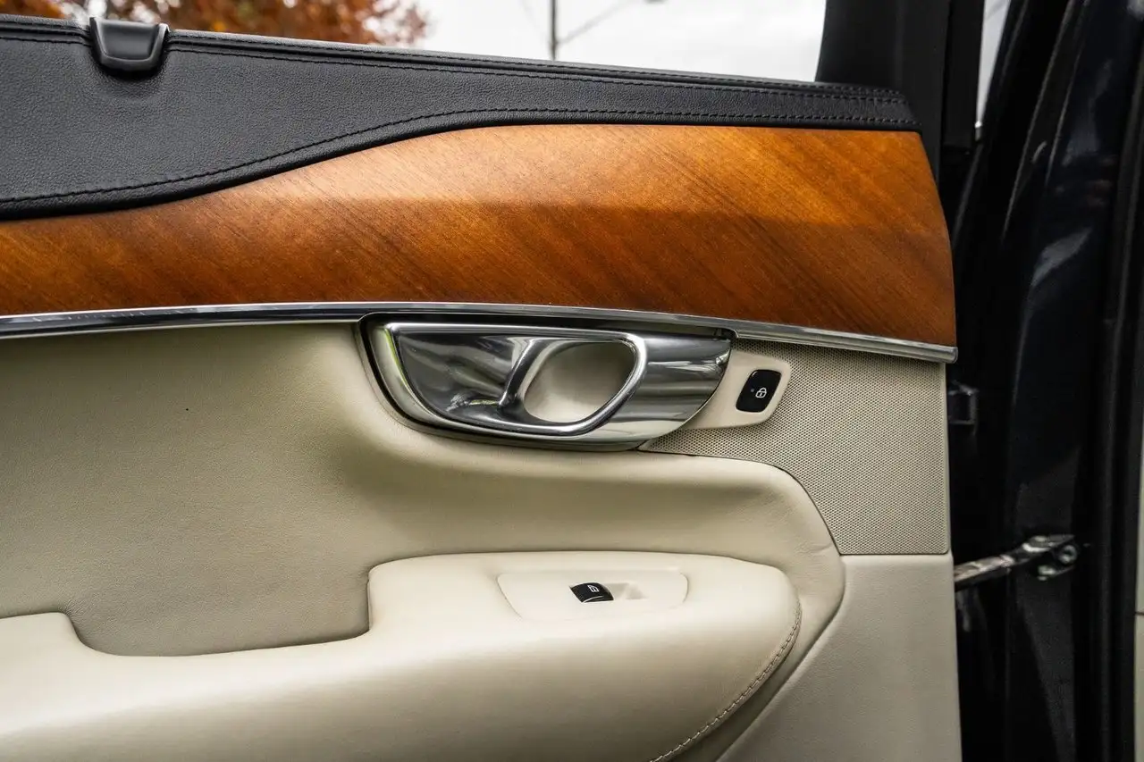 Volvo XC90 снимка Volvo XC90