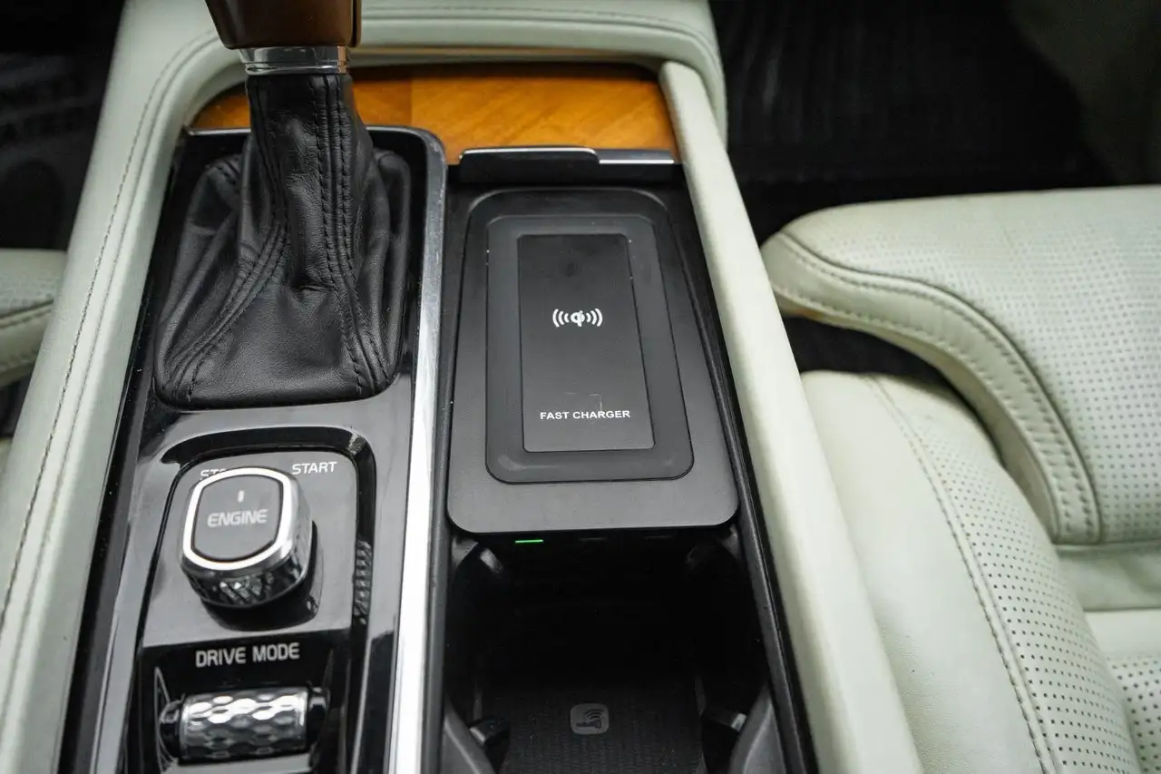 Volvo XC90 снимка Volvo XC90
