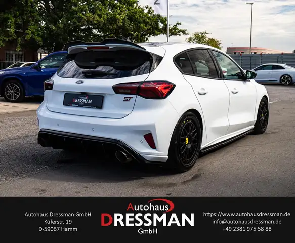 Ford Focus view 4