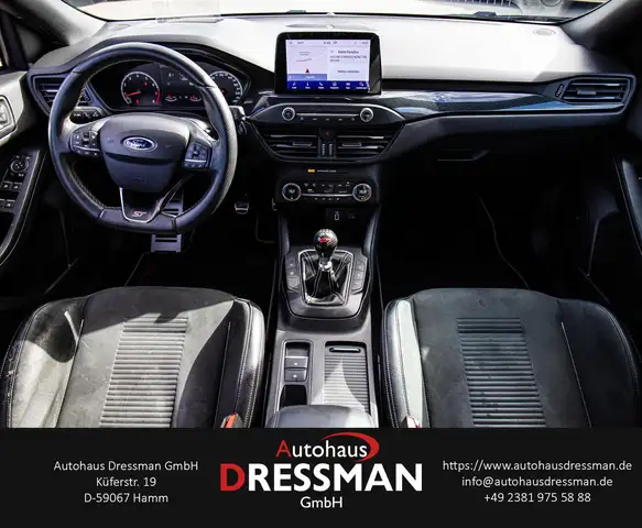 Ford Focus view 13