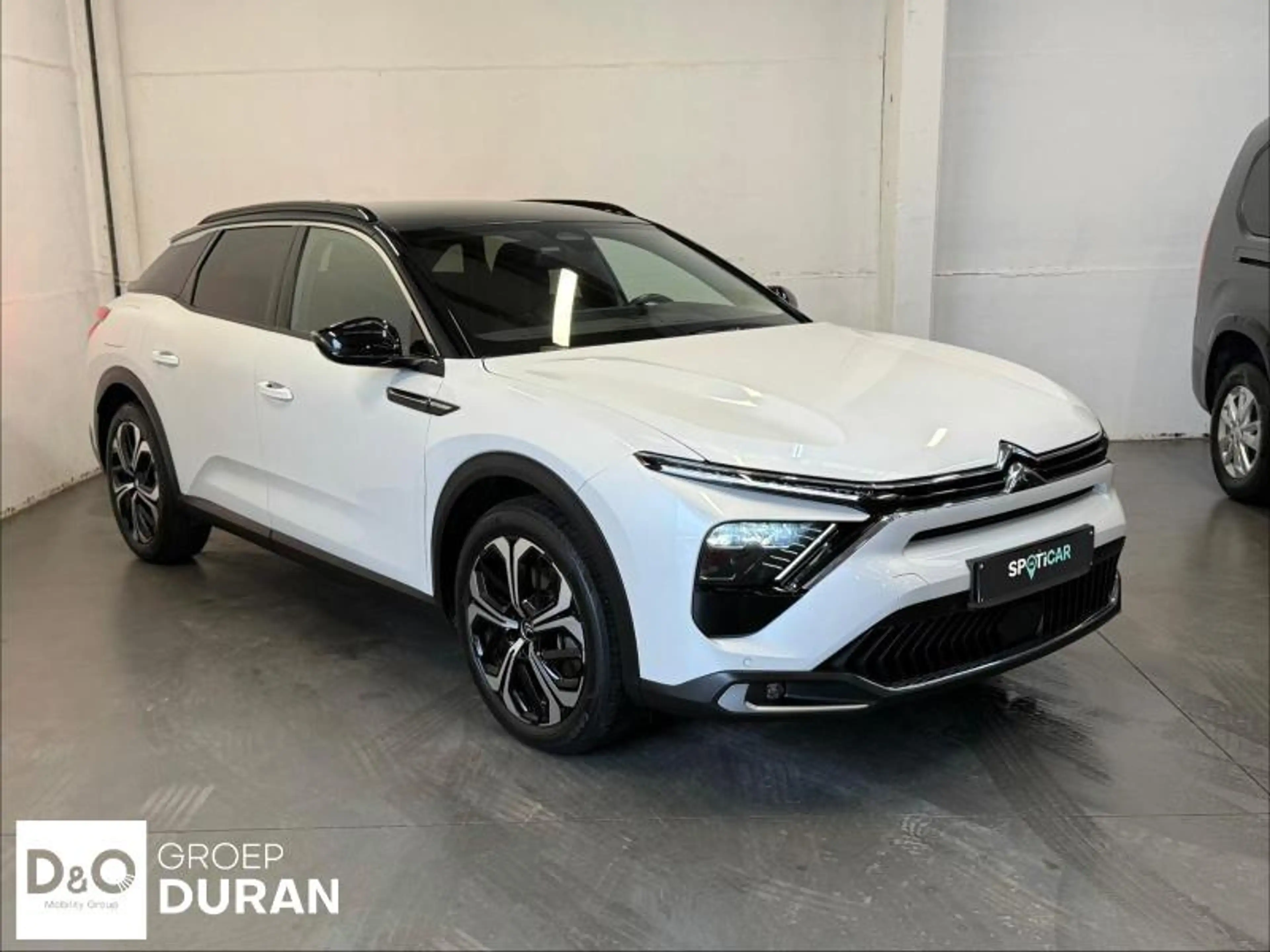 Citroen C5 X Shine Pack 1.6 Plug-In Hybrid — photo 3