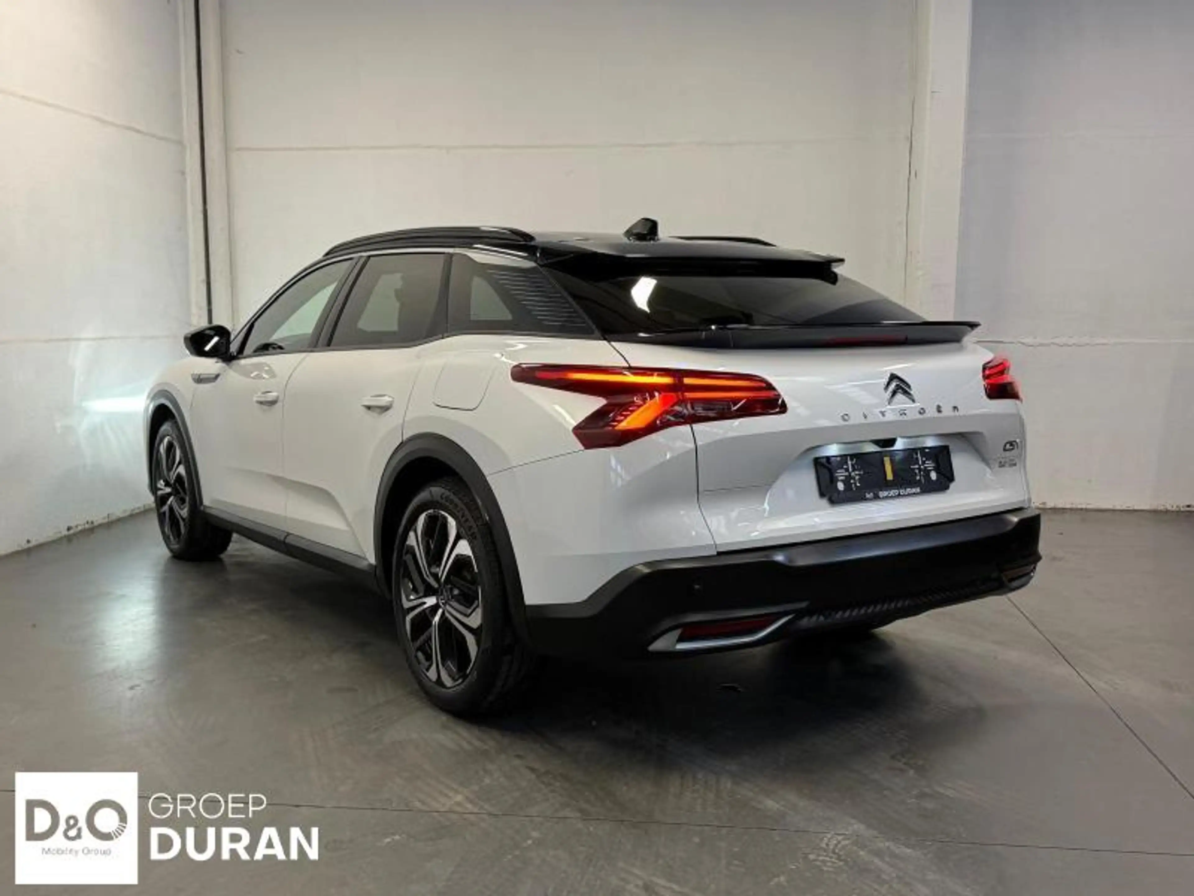 Citroen C5 X Shine Pack 1.6 Plug-In Hybrid — photo 4